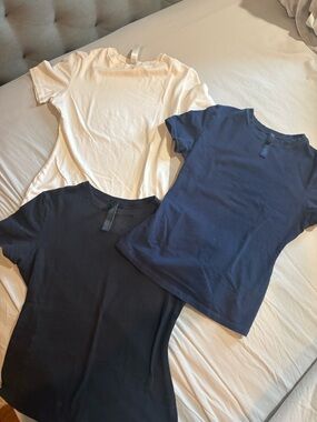 3-Pack Skims Basic Crew Neck Tees - White, Navy, Black